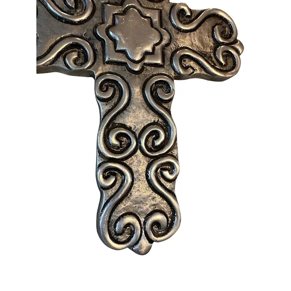 A La Carte CROSS Metal Wall Hanging  Vintage Silver Tone 223